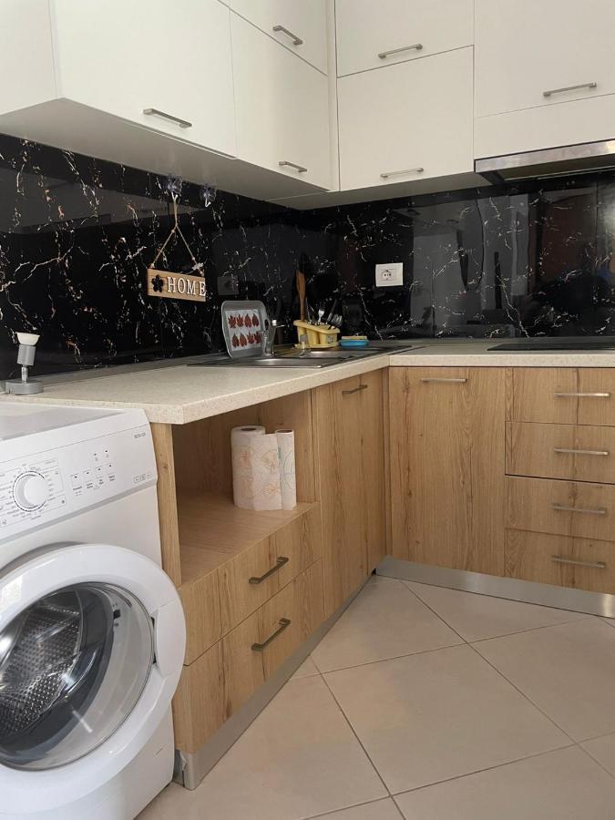 Sea Side Radhime Apartament
