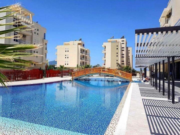 Sea Side Radhime Apartament Wlora